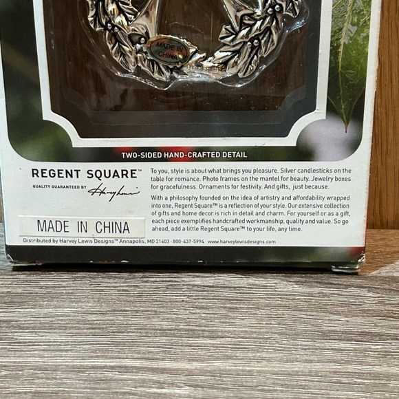 Regent Square Wreath Silver Plated Swarovski Crystals Christmas Ornament in Box - Picture 6 of 10